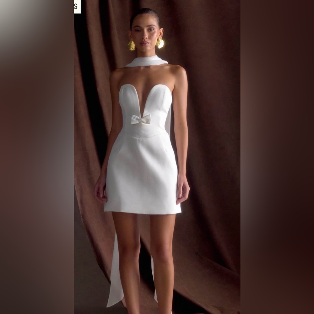 Orellia
Strapless Suiting Mini Dress - Ivory